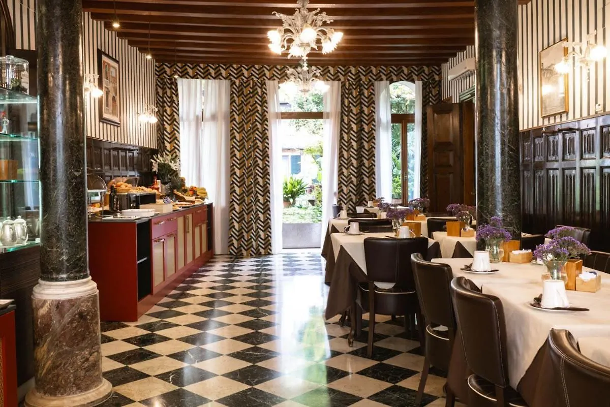 Pensione Accademia - Villa Maravege Benátky