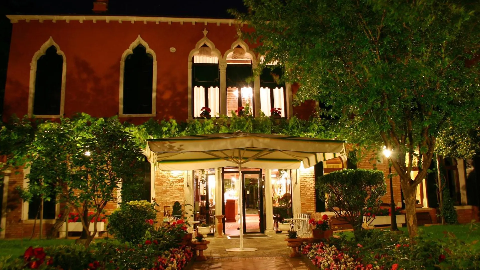 Pensione Accademia - Villa Maravege Benátky Itálie