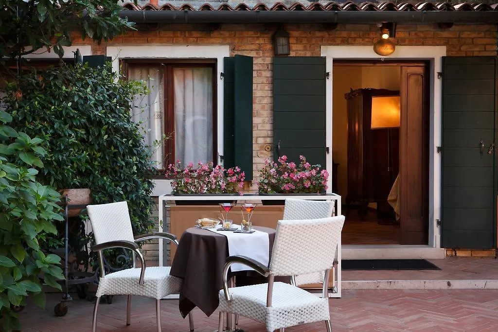 Pensione Accademia - Villa Maravege Benátky Hotel