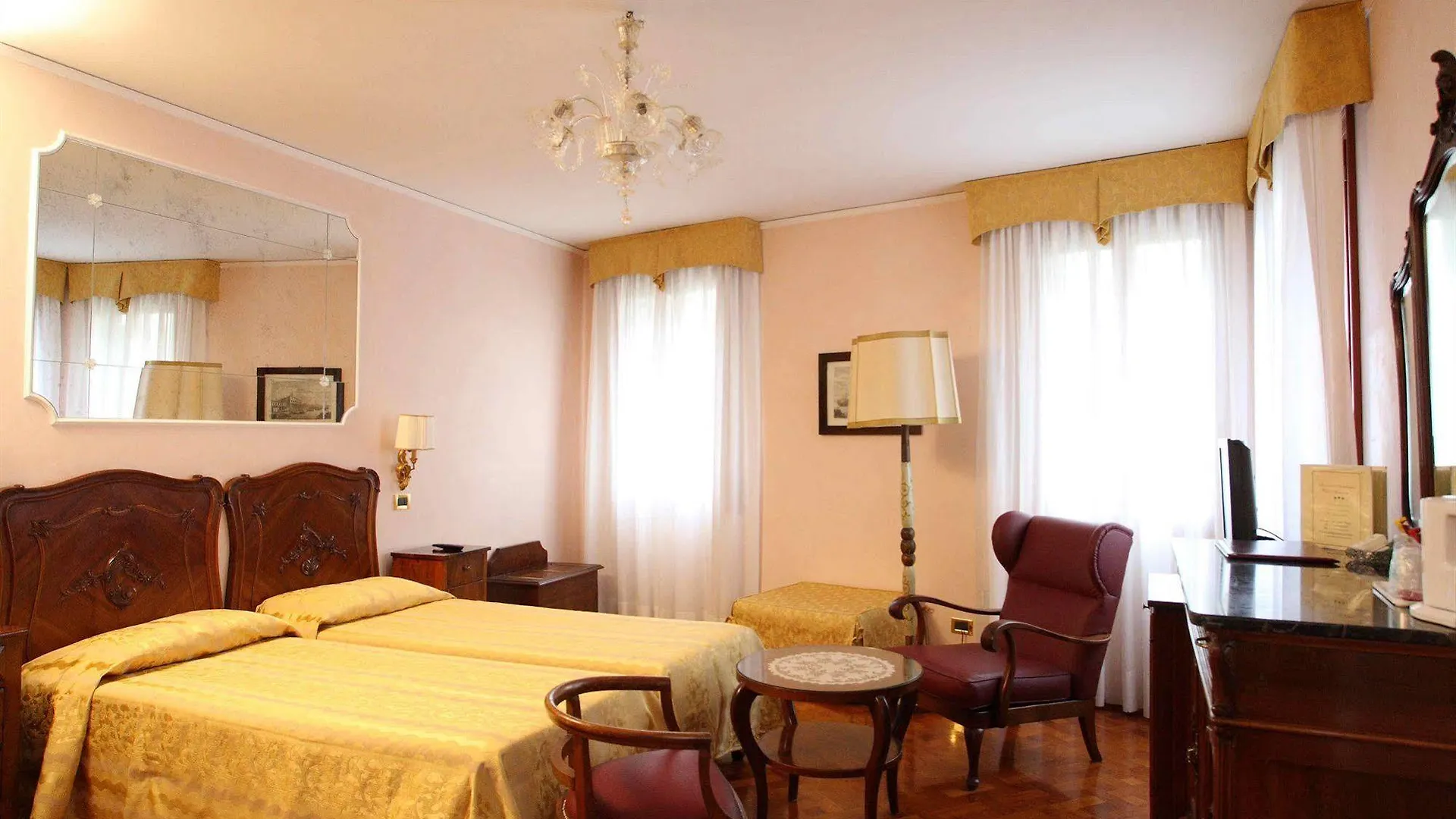 Pensione Accademia - Villa Maravege Benátky